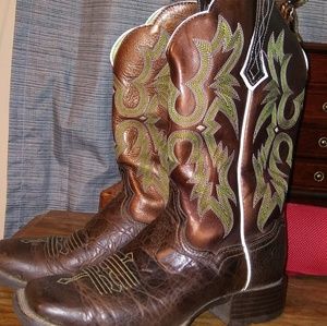 Womens boots